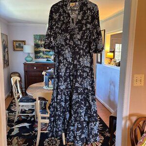 NWT Tuckernuck Twilight Garden Jenna Size M